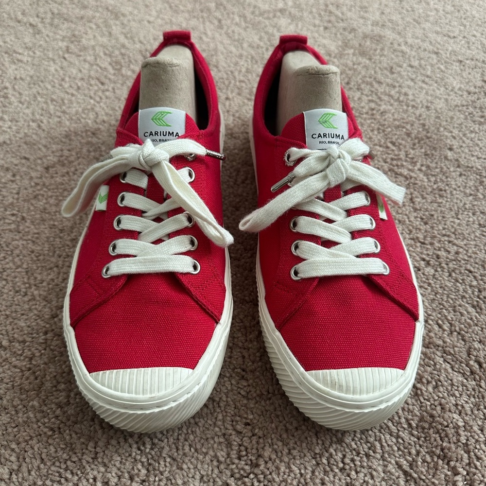 Cariuma Red Canvas Sneakers - Size 8 (Men) / 9.5 (women)